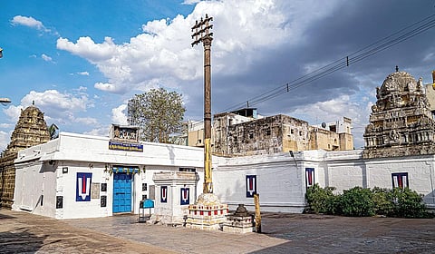 இன்னல்கள் களையும் திருவேளுக்கை அழகிய சிங்கர்