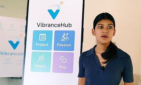 மாணவர்கள் அறிவியல் மற்றும் தொழில்நுட்பத்தை அனுபவ ரீதியாக கற்க உத வும் வகையில், கோவை யைச் சேர்ந்த மாணவி ரிதன்யா, 'வைப்ரன்ஸ் ஹப்' என்ற இணையதளத்தை அறிமுகப்படுத்தி உள்ளார்.