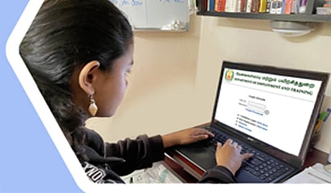 வேலைவாய்ப்பு பயிற்சித் துறை சார்பில் எஸ்ஐ, உதவி பேராசிரியர் பணிக்கான மாதிரி தேர்வுகள் பதிவேற்றம்