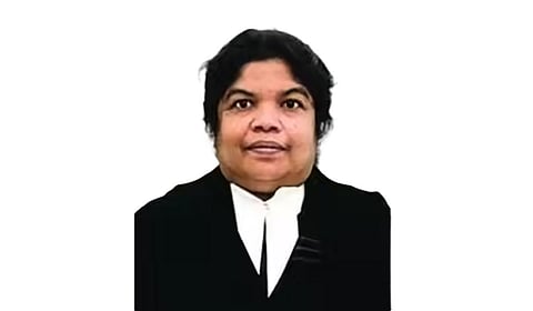 இடமாற்றம் செய்யப்பட்ட உயர் நீதிமன்ற நீதிபதி நிஷாபானுவுக்கு எதிராக குடியரசுத் தலைவருக்கு வழக்கறிஞர்கள் கடிதம்