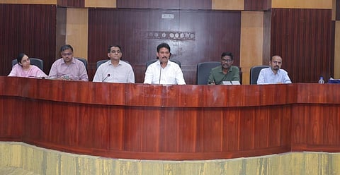 10-ம் வகுப்பு, பிளஸ் 2 தேர்வு அட்டவணை வெளியீடு: முதல்முறையாக கால்குலேட்டர் பயன்படுத்த அனுமதி