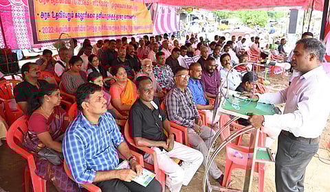 10 அம்ச கோரிக்கைகளை வலியுறுத்தி சென்னையில் கல்லூரி ஆசிரியர்கள் உண்ணாவிரதம்