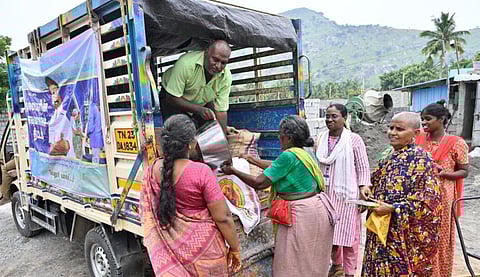‘எஸ்எம்எஸ் வருது... ரேஷன் வரலை!’ - தாயுமானவர் திட்டம் மீதான புகாரும் நிலவரமும்