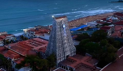 திருச்செந்தூர் கோயிலில் தரிசன முன்பதிவு ஏற்படுத்த வழக்கு - உயர் நீதிமன்றம் நோட்டீஸ்