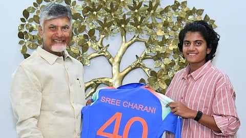 ஸ்ரீசரணிக்கு ரூ.2.5 கோடி பரிசுத்தொகை: ஆந்திர முதல்வர் சந்திரபாபு நாயுடு அறிவிப்பு