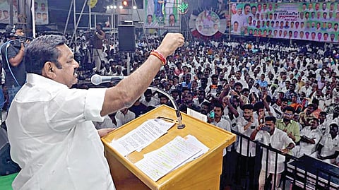 துரோகங்களால் அதிமுகவை வீழ்த்த முடியாது: பழனிசாமி திட்டவட்டம்