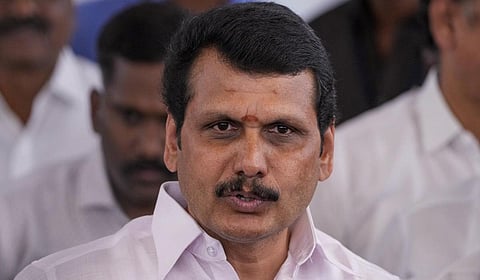 செந்தில் பாலாஜி மீதான மோசடி வழக்குகள் முடிவுக்கு வரும் வரை சட்டவிரோத பணப்பரிமாற்ற வழக்கை விசாரிக்க தடை கோரி மனு