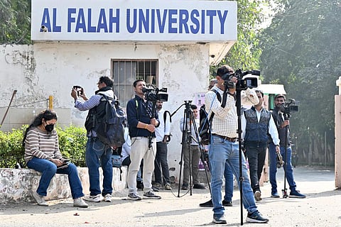 டெல்லி சம்பவத்துக்குப் பின் அதிகம் கவனிக்கப்படும் அல் பலா பல்கலை.யின் நிறுவனர் பின்புலம் என்ன?
