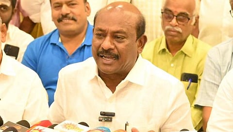 அரசால் தடை செய்யப்பட்ட பொருட்களை விற்பனை செய்யக் கூடாது: விக்கிரம ராஜா