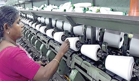 கோவையில் இயங்கி வரும் நூற்பாலை. (கோப்பு படம்)