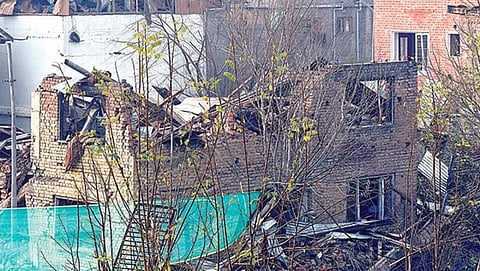 காஷ்மீர் காவல் நிலையத்தில் வெடி விபத்து: வேலைக்கு போக வேண்டாம் என மகள் தடுத்தும் மீறிச் சென்று உயிரிழந்த டெய்லர்