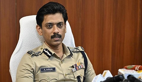 வங்கி அதிகாரிகள் முறைகேட்டுக்கு உடந்தையாக இருந்தால் கடும் நடவடிக்கை: சென்னை காவல் ஆணையர் எச்சரிக்கை