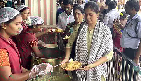 23 கட்டணமில்லா சேவைகளுக்கு ரூ.117 கோடி செலவு: பழநி கோயில் தேவஸ்தானம் தகவல்