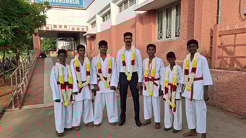 பதக்கம் வென்ற திருச்சி மாணவர்கள்