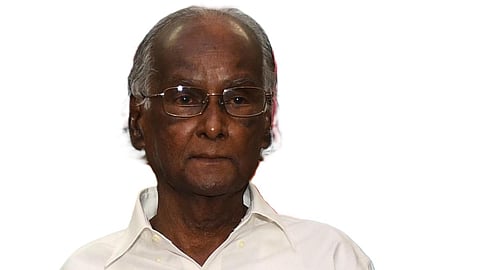 காவல்துறை மரியாதையுடன் ஈரோடு தமிழன்பன் உடல் தகனம்