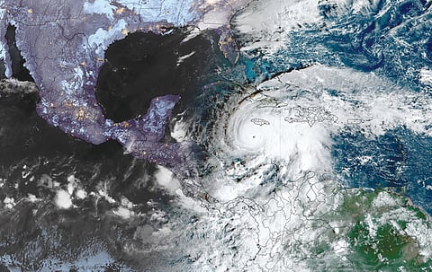 வரைபடத்தில் மெலிசா சூறாவளி