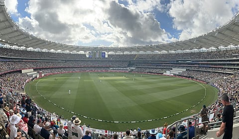 பெர்த் ஆப்டஸ் ஸ்டேடியம்