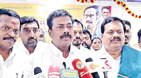 மேட்டூர் அடுத்த கொளத்தூரில் செய்தியாளர்களுக்கு பேட்டியளித்த எம்எல்ஏ சதாசிவம்.