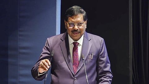 ‘பொழுதுபோக்கு நிகழ்ச்சியில் நீதிபதிகள் பங்கேற்க வேண்டும்’