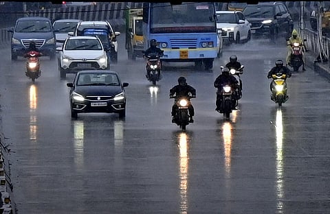 திருவள்ளூர், சென்னை, செங்கை, காஞ்சியில் தொடரும் கனமழை: டிச.3-ல் எங்கெல்லாம் அலர்ட்?