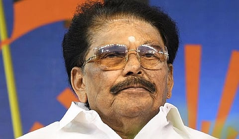 2.11 லட்சம் ஏக்கர் பரப்பளவில் பயிர்கள் நீரில் மூழ்கி சேதம்: அமைச்சர் சாத்தூர் ராமச்சந்திரன் தகவல்