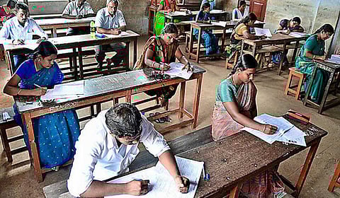 தமிழில் ஆசிரியர்கள் தோல்வி: தகுதிக் குறைபாடா?