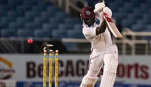 மேற்கு இந்தியத் தீவுகள் 167 ரன்களுக்கு ஆட்டமிழப்பு