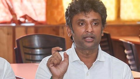 “சினிமா ஹீரோக்களை நிஜ ஹீரோக்களாக நம்பவைத்தது திமுக!” - பாஜக மாநிலச் செயலாளர் வினோஜ் பி.செல்வம் நேர்காணல்