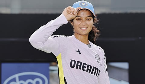 இந்திய வீராங்கனை பிரதிகாவுக்கு டெல்லி அரசு ரூ.1.5 கோடி பரிசு