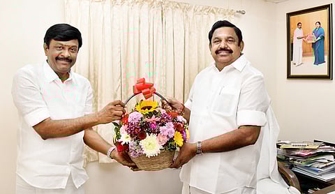 திமுகவில் இருந்து விலகி அதிமுகவில் இணைந்த செங்கோட்டையன் அண்ணன் மகன்