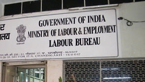 புதிய தொழிலாளர் சட்டங்களால் நல வாரியங்கள், நலத் திட்டங்கள் ரத்து செய்யப்படாது: மத்திய தொழிலாளர் துறை விளக்கம்