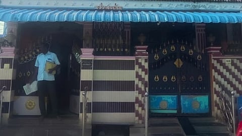 சொத்துக் குவிப்பு: ஸ்ரீவில்லி.யில் சஸ்பெண்ட் ஆன ஊராட்சி செயலருக்கு சொந்தமான இடங்களில் சோதனை