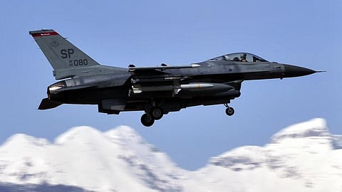 பாகிஸ்தானின் எப் 16 போர் விமானங்களை மேம்படுத்த அமெரிக்க அரசு ஒப்புதல்