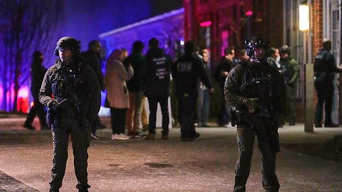 அமெரிக்காவின் பிரவுன் பல்கலைக்கழகத்தில் துப்பாக்கிச் சூடு: 2 பேர் பலி, 9 பேர் காயம்