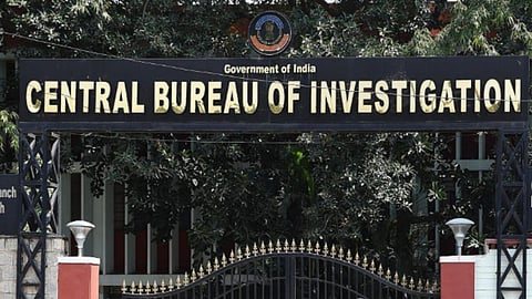 ரூ.1,000 கோடி சைபர் மோசடி: 4 சீனர்கள் உட்பட 17 பேர் மீது சிபிஐ குற்றப்பத்திரிகை
