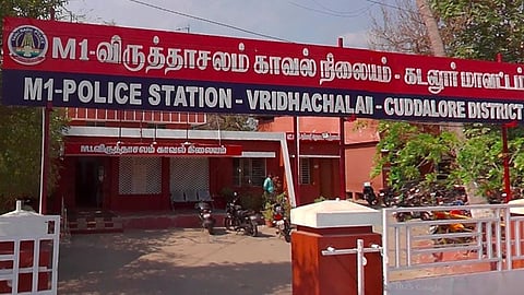 திமுக நிர்வாகியை தாக்கிய சம்பவம்: சீமான் மீது வழக்குப் பதிவு