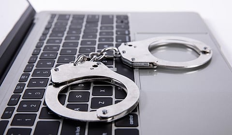 டிஜிட்டல் கைது மிரட்டல்: பெங்களூரு பெண்ணிடம் ரூ.2 கோடி மோசடி