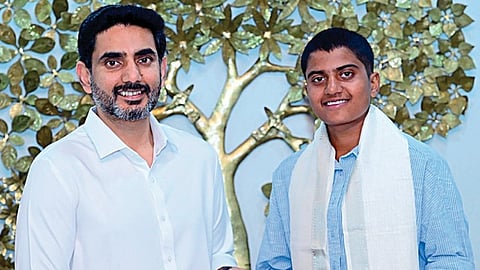 ஸ்ரீசரணிக்கு ரூ.2.50 கோடி, வீட்டு மனைப் பட்டா வழங்கல்