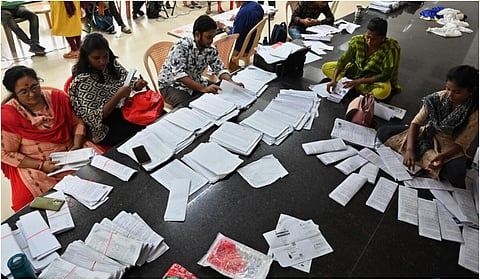 SIR | ஈரோடு மாவட்டத்தில் 3.25 லட்சம் வாக்காளர்கள் நீக்கம்