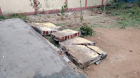 சுவர் இடிந்து பள்ளி மாணவர் உயிரிழந்த விவகாரம்: பட்டியலின ஆணைய இயக்குநர் ஆய்வு