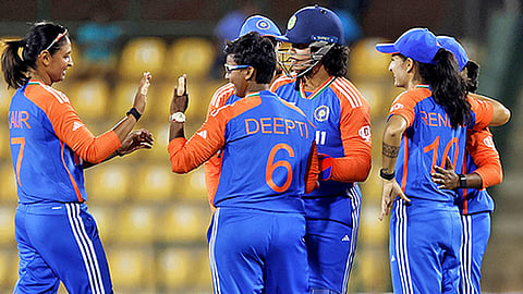 இந்தியா vs இலங்கை மகளிர் அணிகள் டி20-ல் இன்று மோதல்