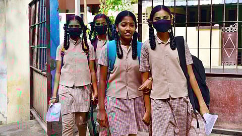 மாணவர்களுக்கு சிறப்பு வகுப்புகள் நடத்தக் கூடாது: அரையாண்டு விடுமுறை இன்று தொடக்கம்