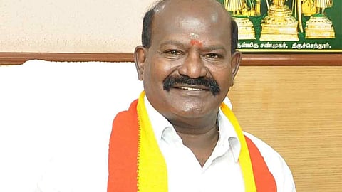 ‘ஸ்ரீவைகுண்டத்தில் போட்டியிடுகிறேன்’ - எர்ணாவூர் நாராயணன் அறிவிப்பால் அலறும் காங்கிரஸ்