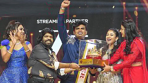 ‘சிங்கிள் பசங்க’ டைட்டிலை வென்றார் கூமாபட்டி தங்க பாண்டி!