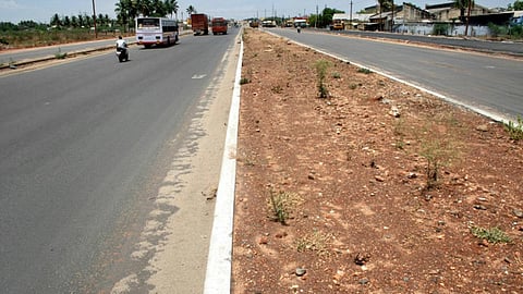 தேசிய நெடுஞ்சாலைப் பணிகளில் தொய்வு கூடாது