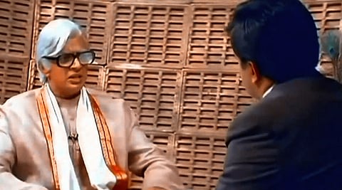 முதல்வன் | அழகிய நேர்காணலின் வயது 25!