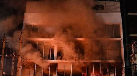 வங்கதேசத்தில் 5 இந்து குடும்பங்களின் வீடுகள் எரிப்பு