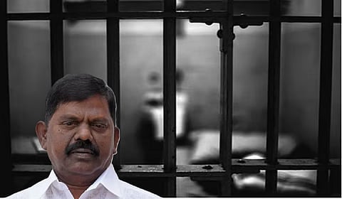 உள்படம்: எம்எல்ஏ சதன்