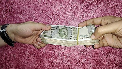 வாக்களிக்க ரூ.50 லட்சம் லஞ்சம்: கேரளாவில் தீவிர விசாரணை