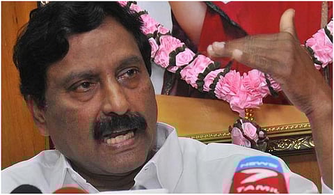 புதுச்சேரி அதிமுக மாநில செயலாளர் அன்பழகன்